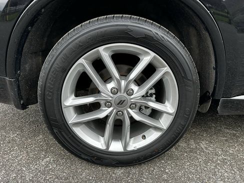 Used 2024 Dodge Durango GT RWD image 37