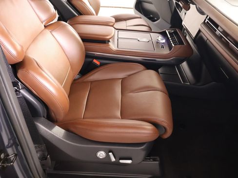 Used 2025 Lincoln Navigator Reserve AWD/4WD image 15