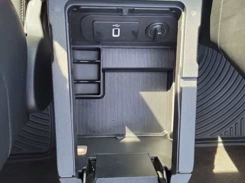 Used 2018 Ford Mustang Premium RWD image 22
