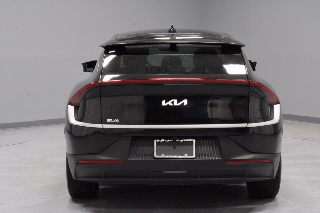 Used 2024 Kia EV6 Light AWD/4WD image 11