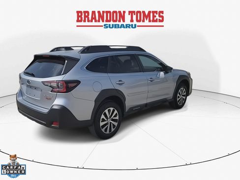 Used 2024 Subaru Outback Premium AWD/4WD image 9