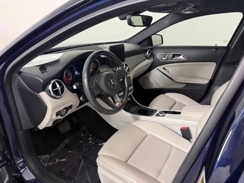 Used 2019 Mercedes-Benz GLA 250 4MATIC image 4