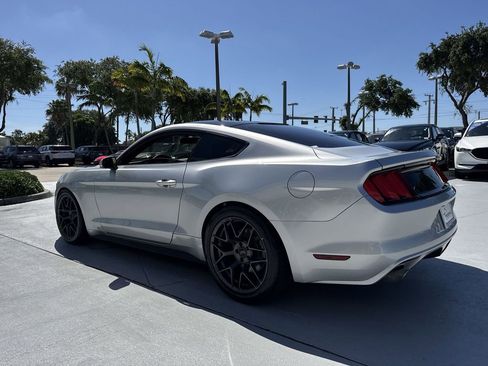 Used 2016 Ford Mustang Coupe RWD image 26
