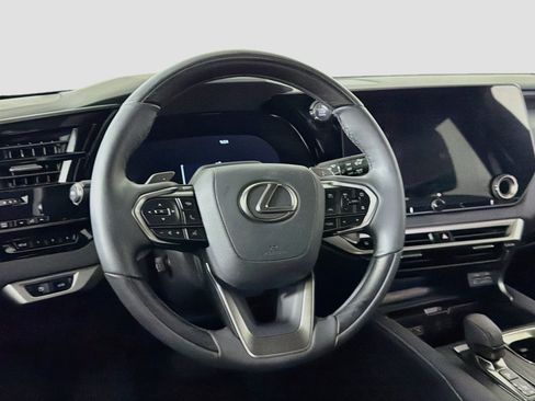 Used 2025 Lexus RX 350 Premium w/ Convenience Package FWD image 18