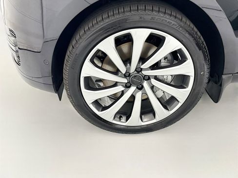 New 2026 Land Rover Range Rover Long Wheelbase SE AWD/4WD image 29