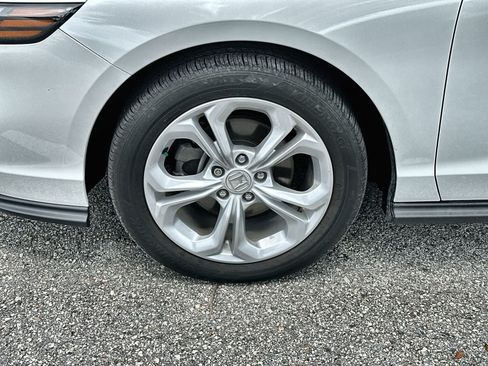 Used 2024 Honda Accord LX image 13