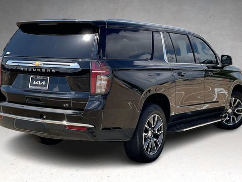 Used 2023 Chevrolet Suburban LT w/ Luxury Package image 22