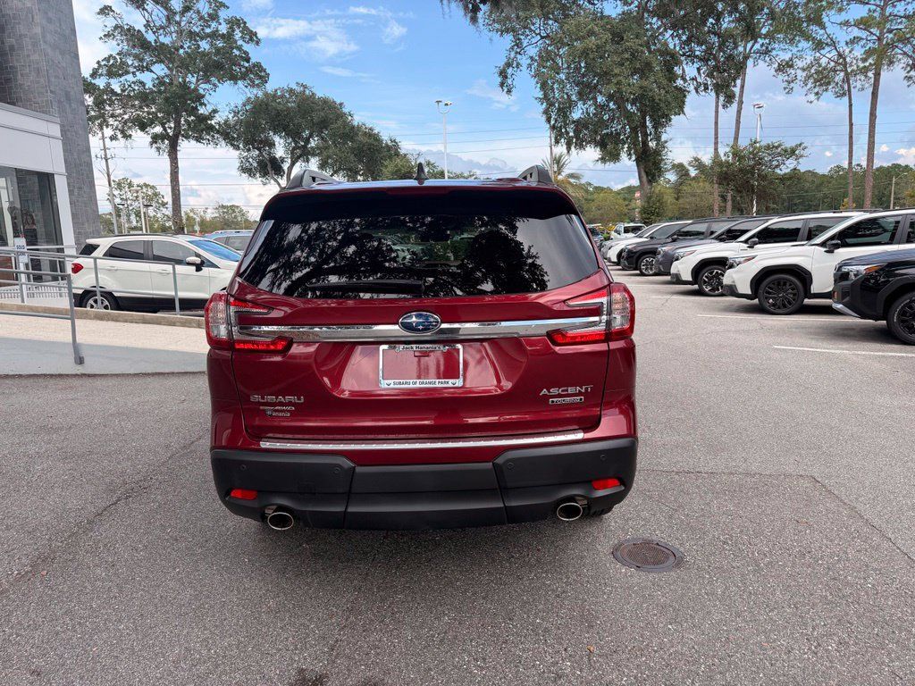 Used 2024 Subaru Ascent Touring AWD/4WD image 4