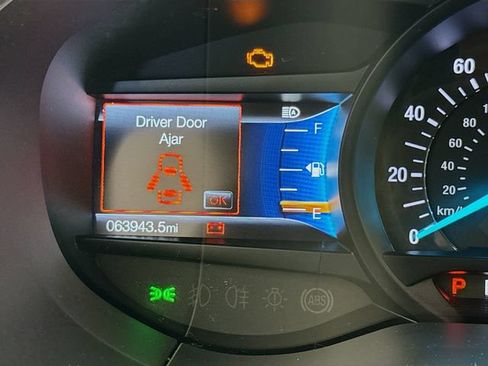 Used 2020 Ford Edge Titanium AWD/4WD image 13