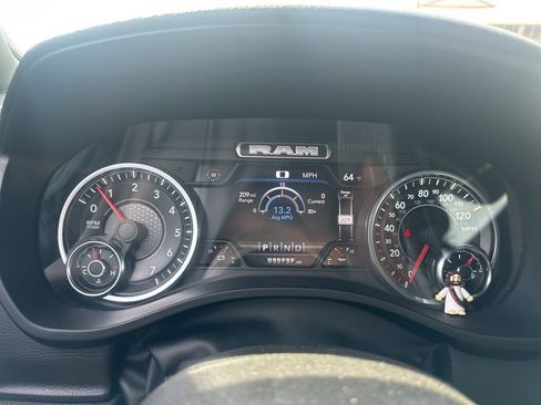 Used 2022 RAM 1500 Big Horn image 6