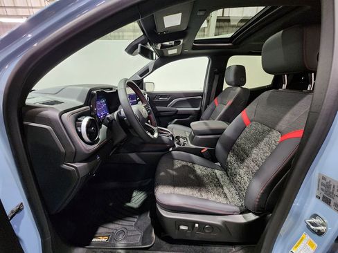 Certified 2025 Chevrolet Colorado Z71 w/ Technology Package image 15