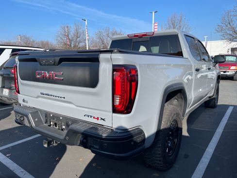 Used 2024 GMC Sierra 1500 AT4X w/ AT4X AEV Edition image 2
