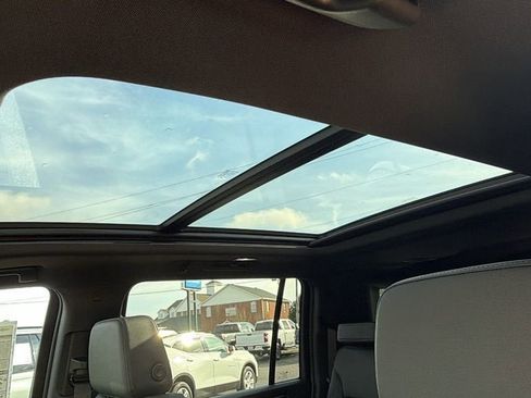 New 2026 Chevrolet Suburban Z71 w/ Comfort Package image 15