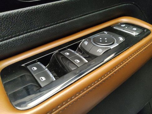 Used 2021 Lincoln Aviator Reserve w/ Equipment Group 201A RWD image 27