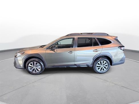 Used 2025 Subaru Outback Premium AWD/4WD image 18