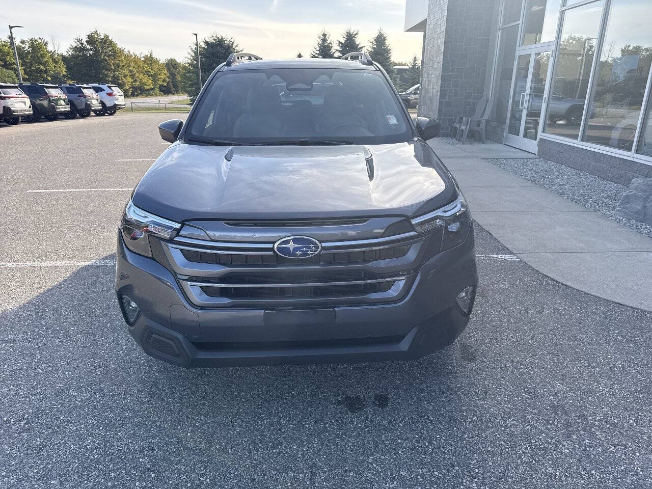 Used 2025 Subaru Forester Premium AWD/4WD image 8