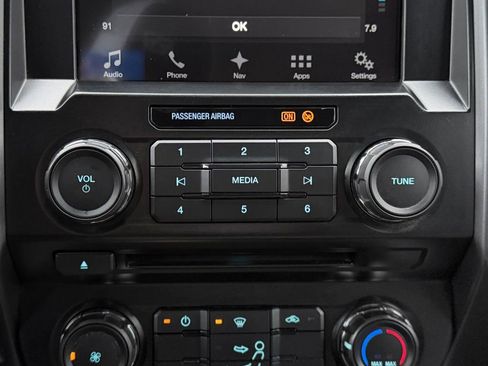 Used 2017 Ford F250 XLT w/ XLT Value Package image 11