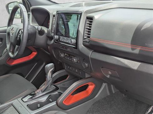 Used 2024 Nissan Frontier Pro-X w/ Pro Convenience Package RWD image 19