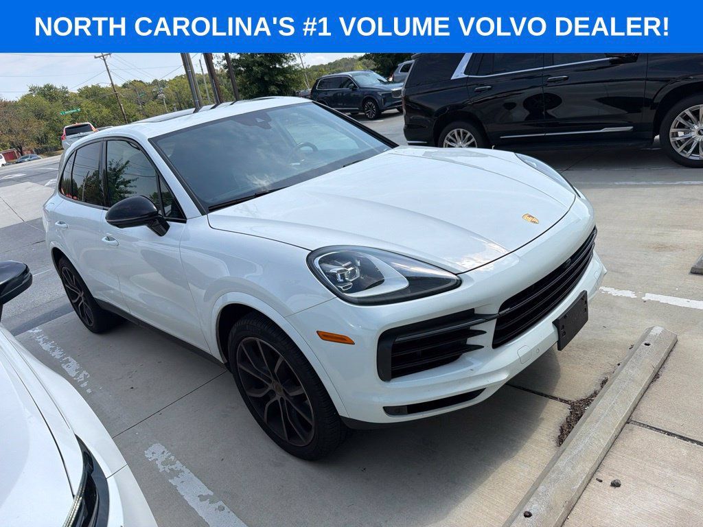 Used 2021 Porsche Cayenne AWD/4WD image 1