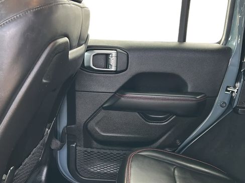 Used 2024 Jeep Wrangler Unlimited Rubicon image 25