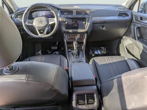 Certified 2023 Volkswagen Tiguan SE FWD image 10