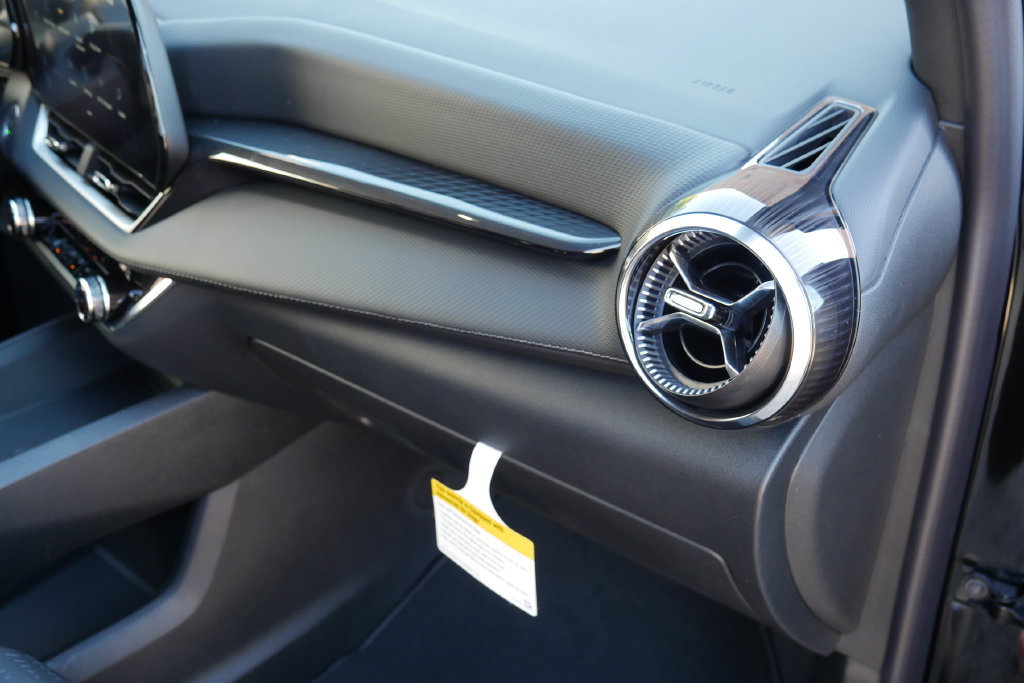 New 2027 Chevrolet Equinox LT AWD/4WD image 9