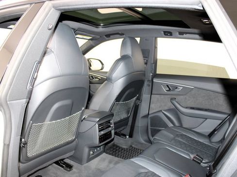 Used 2022 Audi RS Q8 AWD/4WD image 19