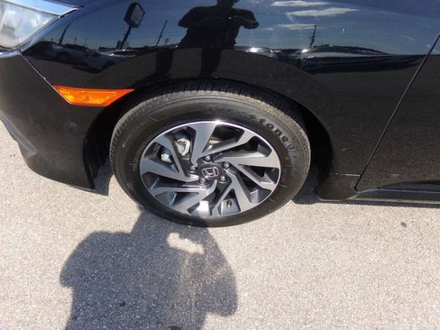 Used 2016 Honda Civic EX image 28