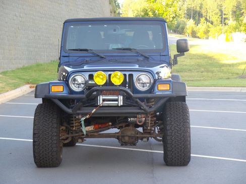 Used 2005 Jeep Wrangler Unlimited w/ Security Group image 4
