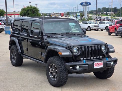 Used 2023 Jeep Wrangler Unlimited Rubicon 4xe w/ Steel Bumper Group AWD/4WD image 12