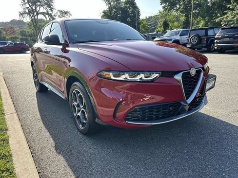 Used 2024 Alfa Romeo Tonale Ti AWD/4WD image 2