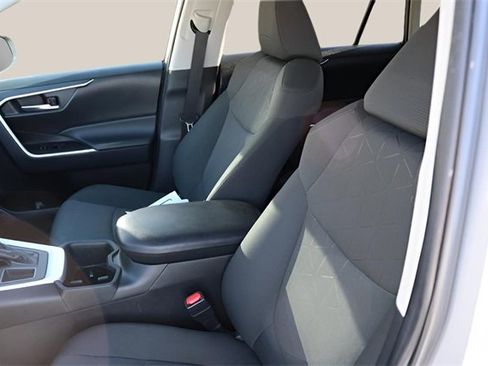 Used 2024 Toyota RAV4 XLE image 12