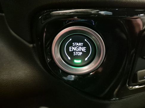 Used 2025 Chevrolet Silverado 3500 LTZ w/ LTZ Texas Edition image 17