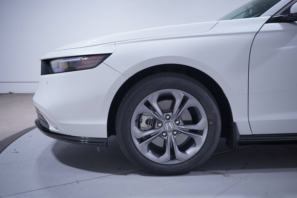 Used 2023 Honda Accord EX-L image 2