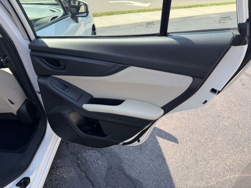 Used 2017 Subaru Impreza 2.0i Premium AWD/4WD image 17