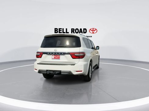 Used 2024 Nissan Armada SV image 7