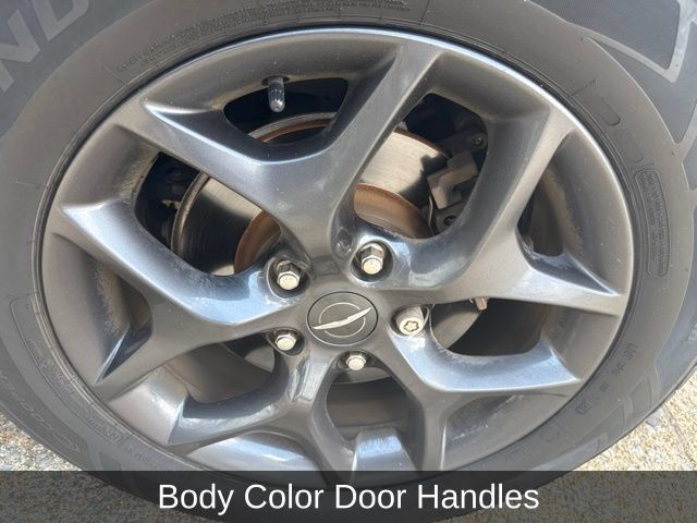 Used 2020 Chrysler Pacifica Touring-L Plus FWD image 25