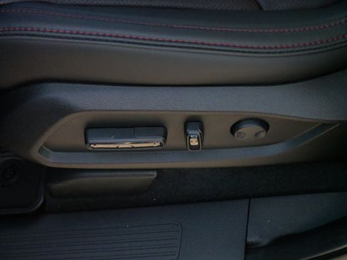 Used 2026 Honda Pilot Black Edition image 20