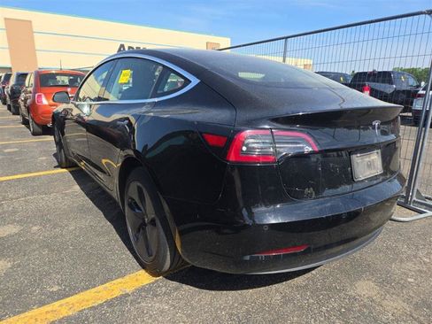 Used 2019 Tesla Model 3 Standard Range Plus RWD image 2