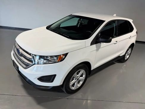Used 2018 Ford Edge SE FWD image 40