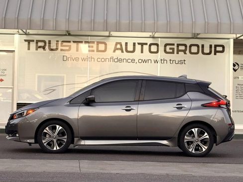 Used 2021 Nissan Leaf SV FWD image 6