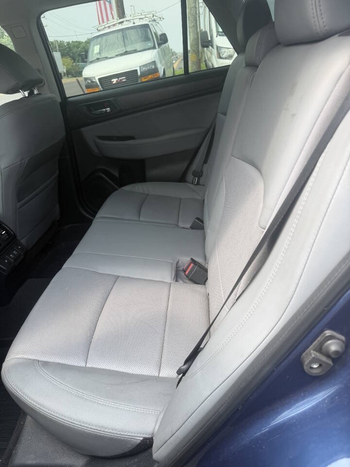 Used 2019 Subaru Outback 2.5i Limited w/ Popular Package #2 AWD/4WD image 11