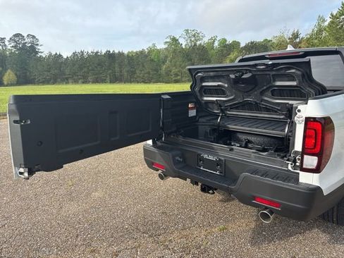 New 2026 Honda Ridgeline Sport image 12