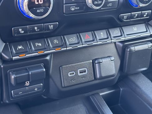 Used 2020 GMC Sierra 1500 SLT w/ SLT Premium Plus Package image 23