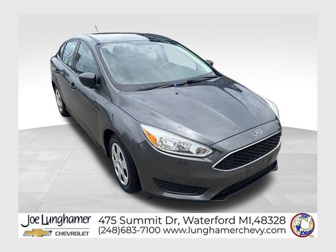 Used 2017 Ford Focus S FWD image 1