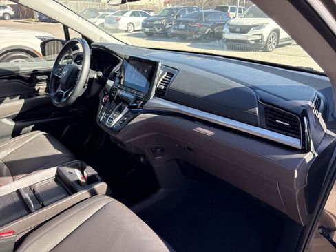 Used 2023 Honda Odyssey Touring image 31