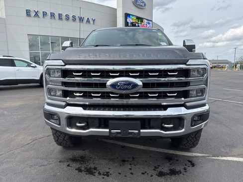 Used 2023 Ford F250 Lariat w/ Tremor Off-Road Package image 2