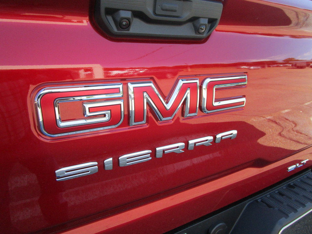 New 2026 GMC Sierra 2500 SLT w/ SLT Premium Package AWD/4WD image 18