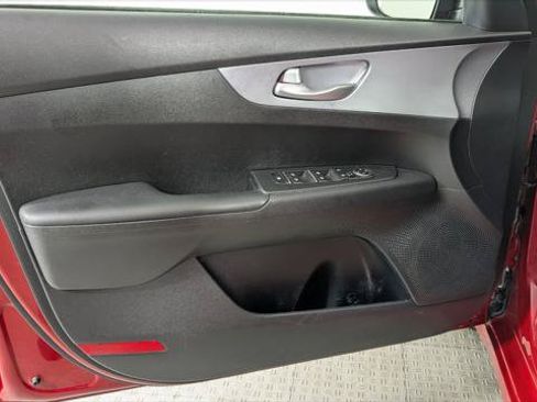 Used 2024 Kia Forte LXS FWD image 12