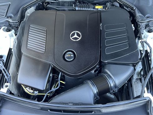 Used 2024 Mercedes-Benz C 300 4MATIC Sedan image 34